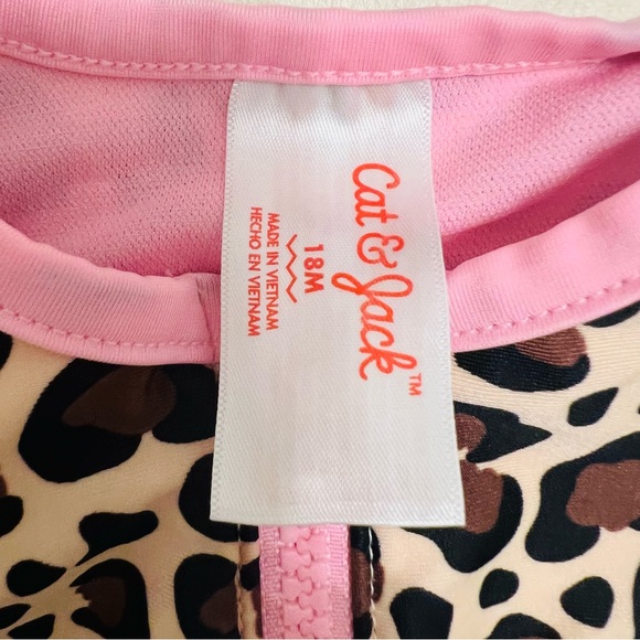 Cat & Jack 18m one piece swim suit - Picture 2 of 2
